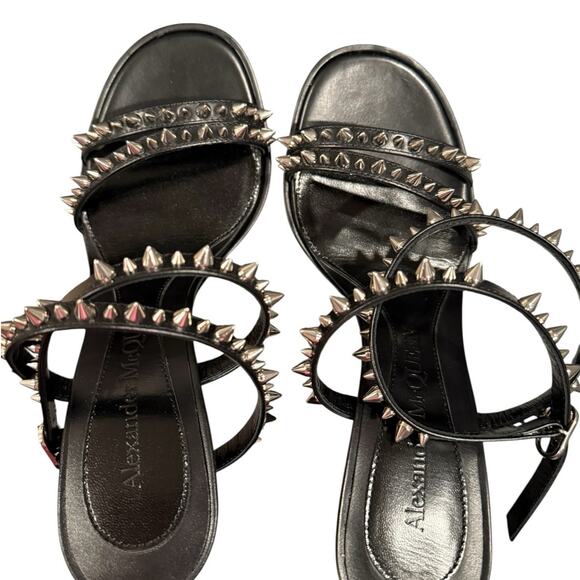 Alexander McQueen Stud Leather Sandals with Signature Punk Spikes - Picture 8 of 10